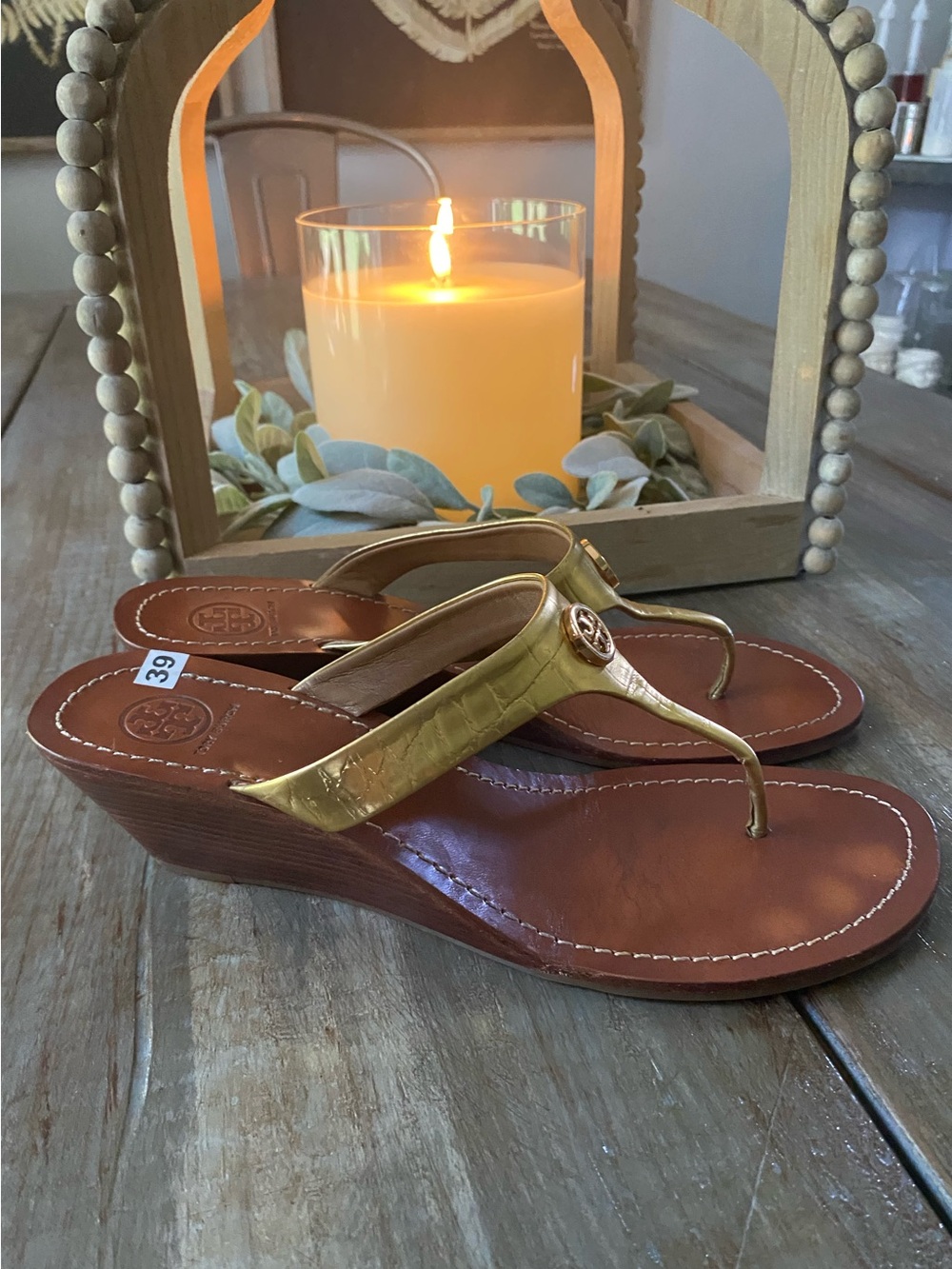 Tory Burch Cameron Wedge Logo Open Toe Thong Sandals Womens 10.5 Metallic Gold - Picture 6 of 9